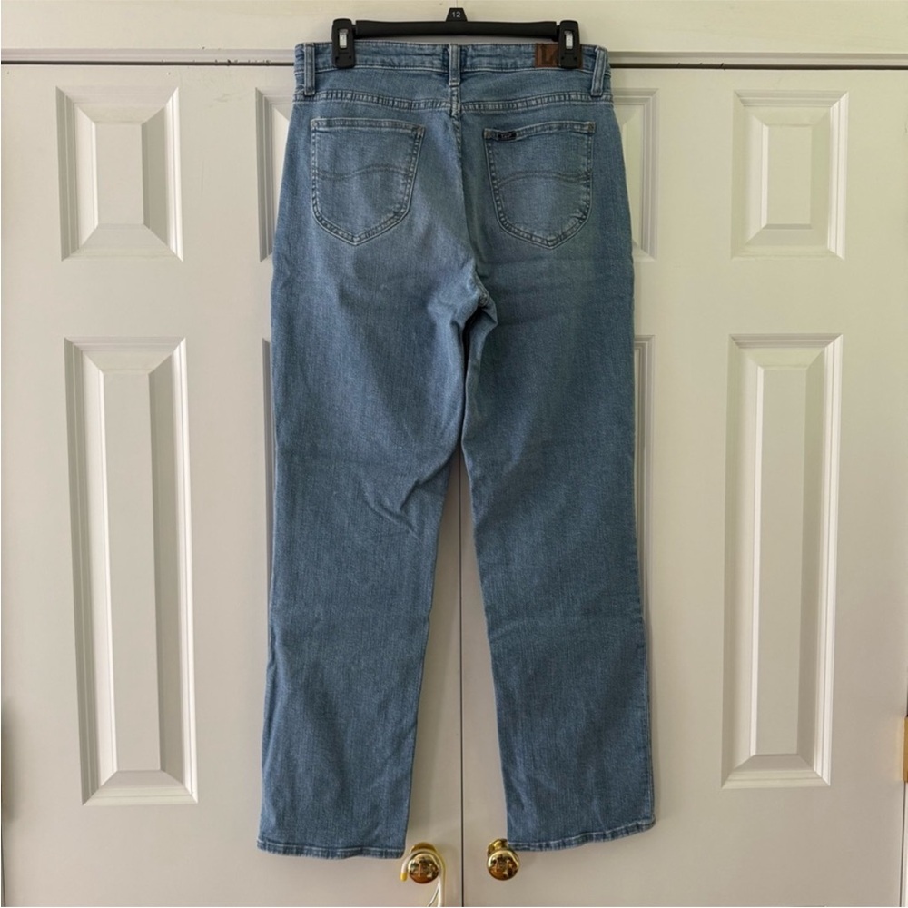 ⭐️ Lee Mid Rise Boyfriend Jean in Home Laundered - Picture 2 of 5